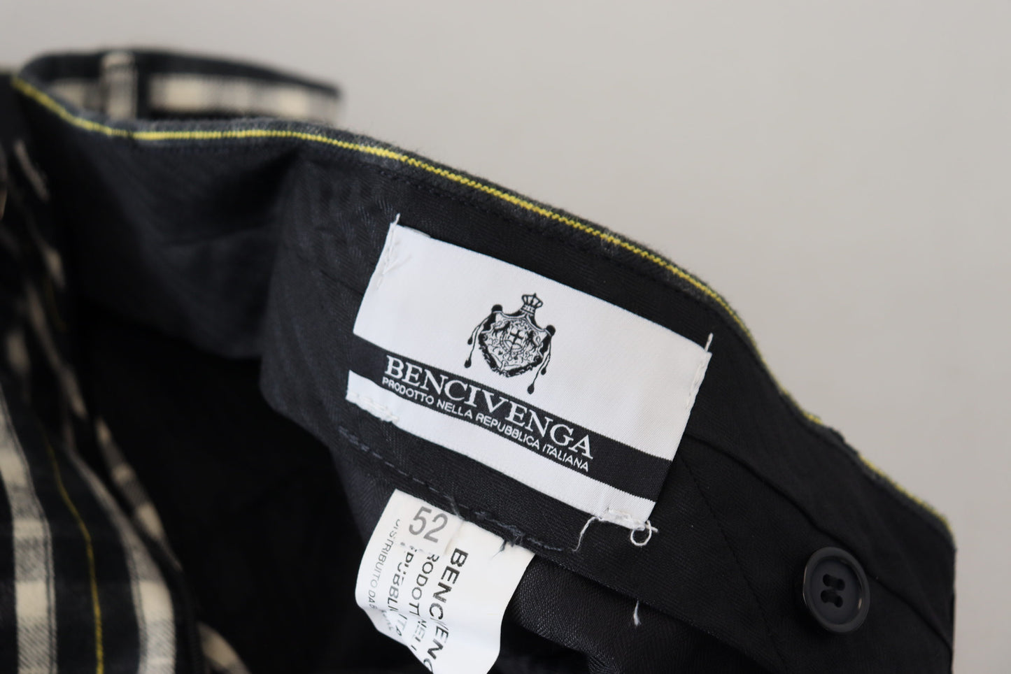 BENCIVENGA Schwarz karierte Baumwolle Freizeithosen