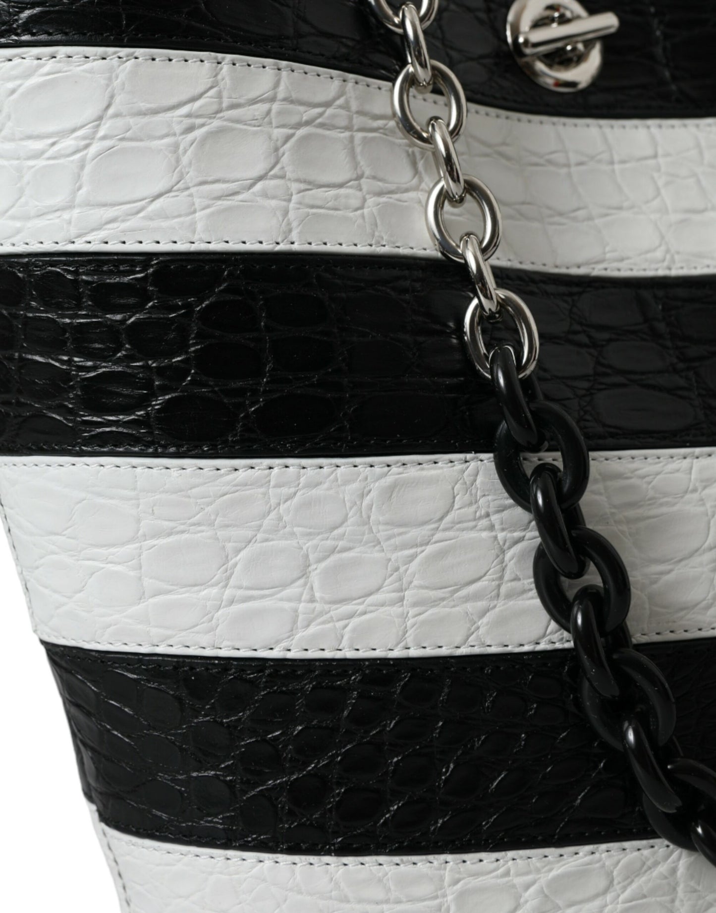 Balenciaga Schwarz-weiß gestreifte Exotenhaut Leder Maxi Bucket Tote Bag