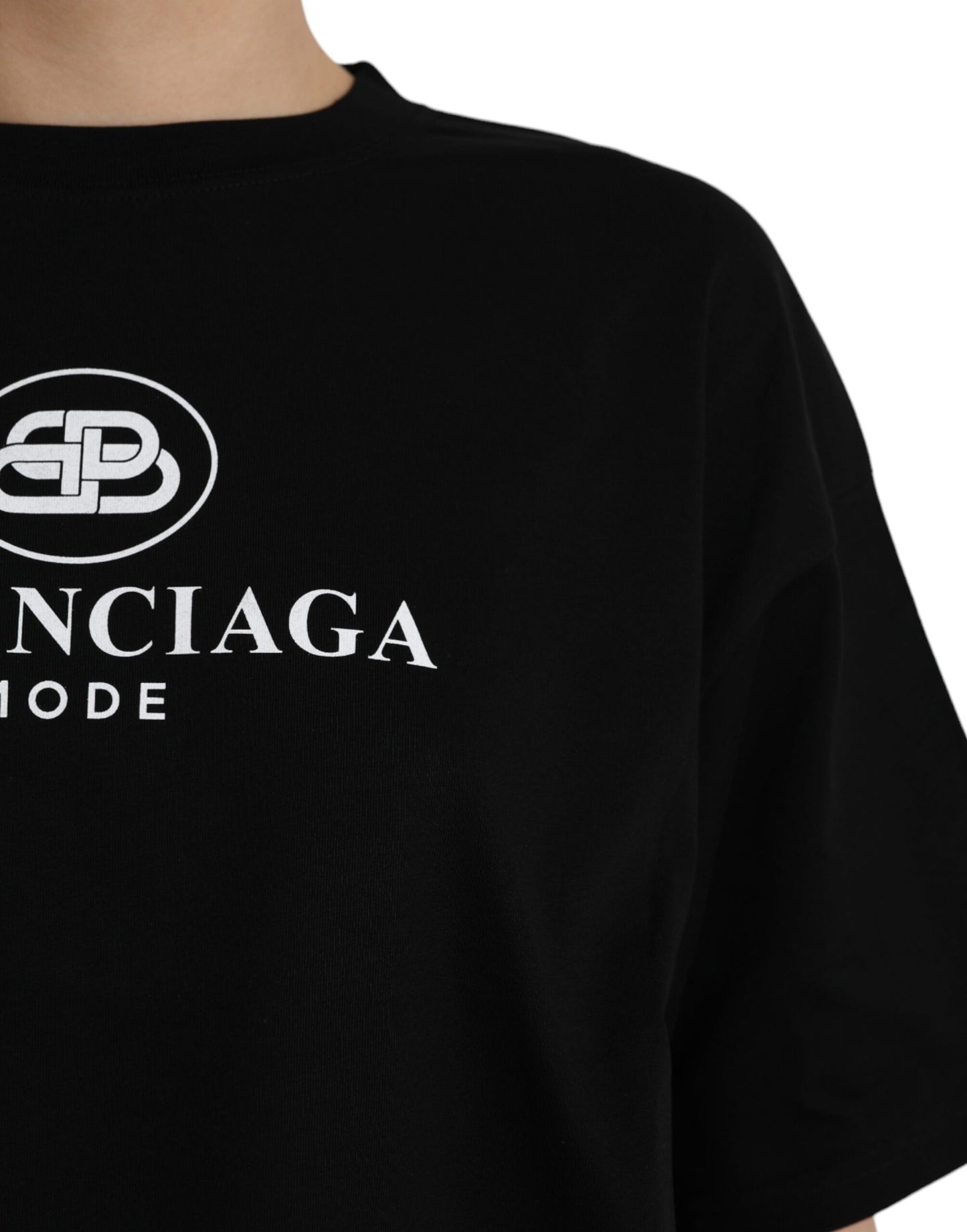 Balenciaga Schwarzes Baumwoll-Logo-T-Shirt mit Rundhalsausschnitt und kurzen Ärmeln