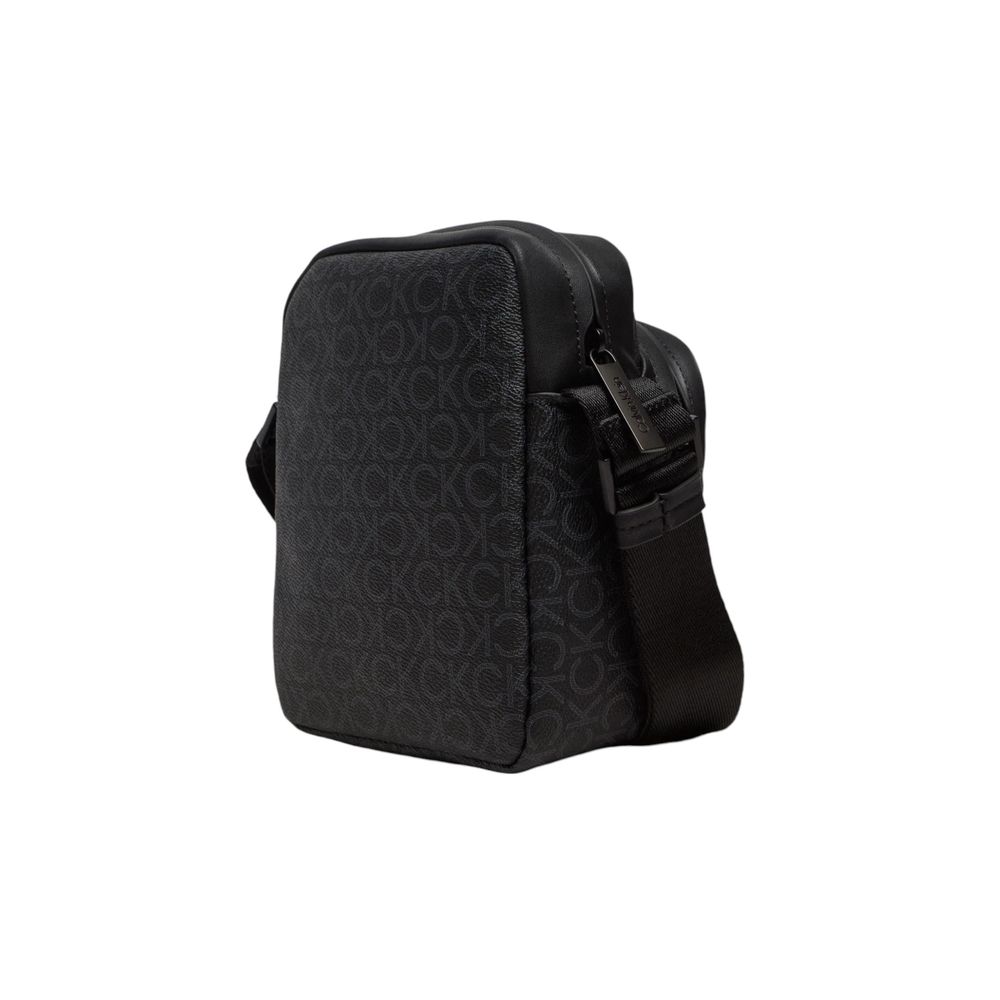 Calvin Klein Schwarze Messenger-Tasche aus recyceltem Polyester