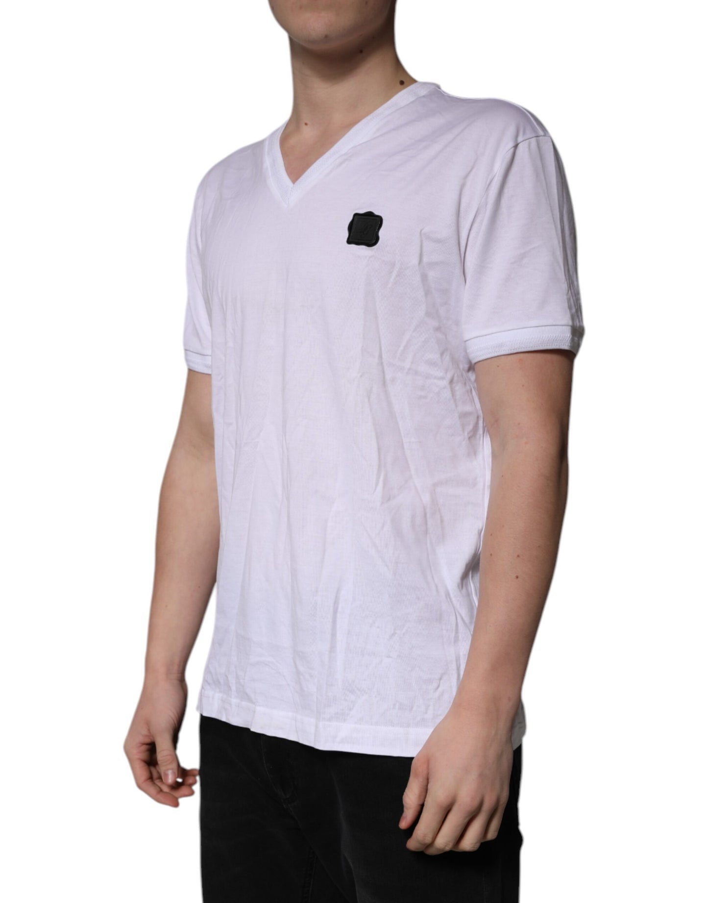 Dolce & Gabbana Weißes Baumwoll-Logo-Patch-T-Shirt mit V-Ausschnitt
