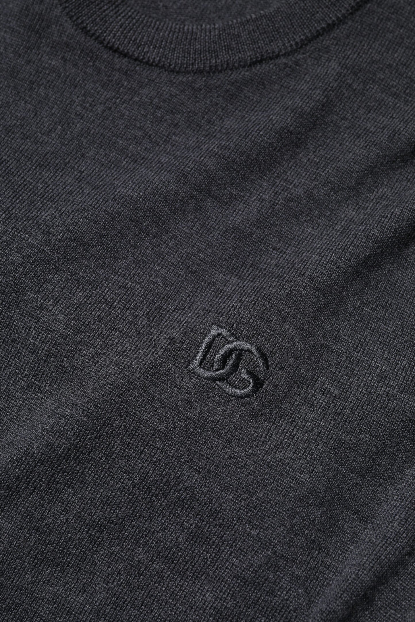 Dolce & Gabbana Grauer Woll-Logo-Strickpullover für Männer