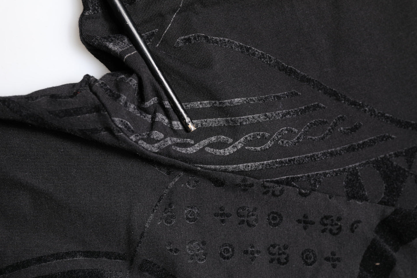 Dolce & Gabbana Schwarzes Baumwoll-Bandana-Logo-T-Shirt mit Rundhalsausschnitt