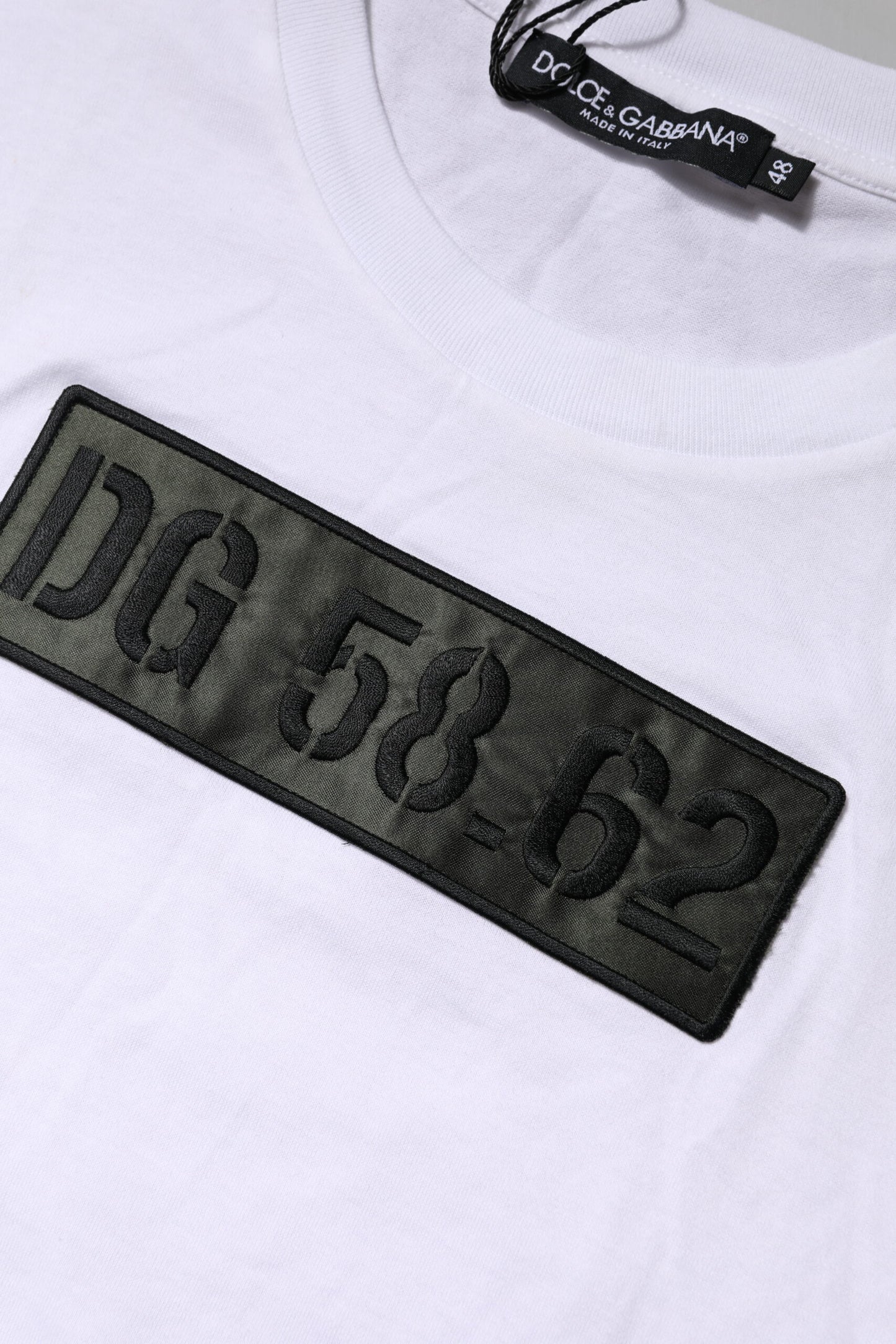 Dolce & Gabbana Weißes T-Shirt mit Logo-Stickerei und Rundhalsausschnitt