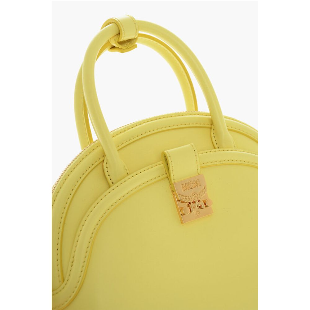 MCM ANNA Crossboby Tasche aus Leder mit goldener Metall-Logo-Plakette