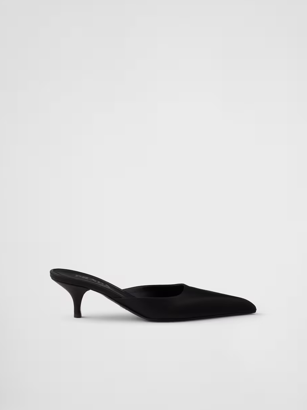 Prada Schwarzer Satin Sabot