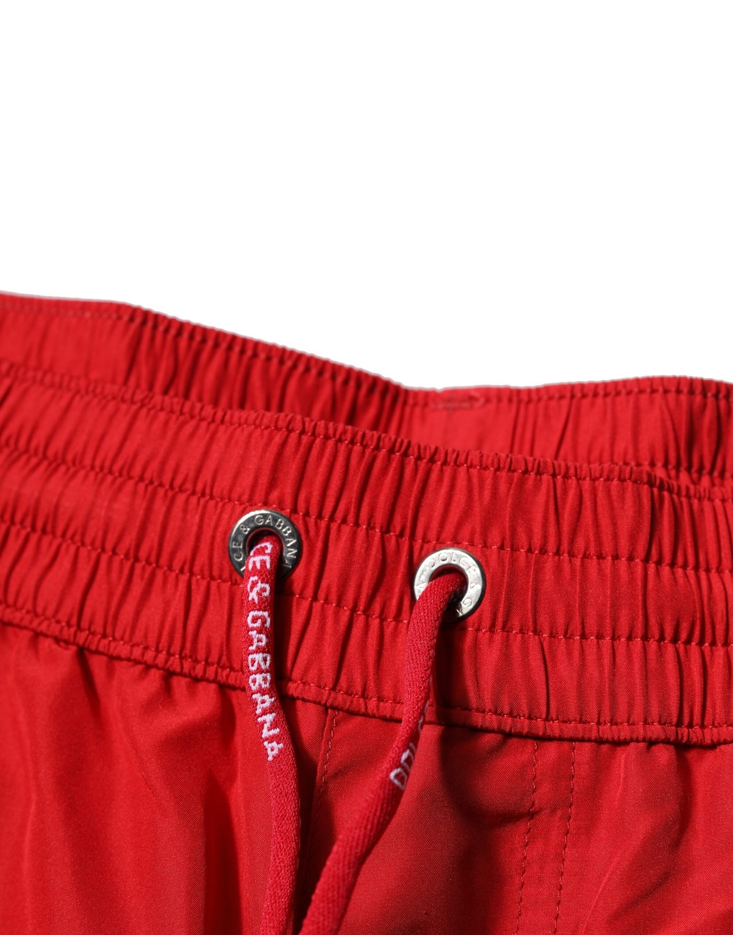 Dolce & Gabbana Rote DG-Logo-Plakette Beachwear Shorts Bademode