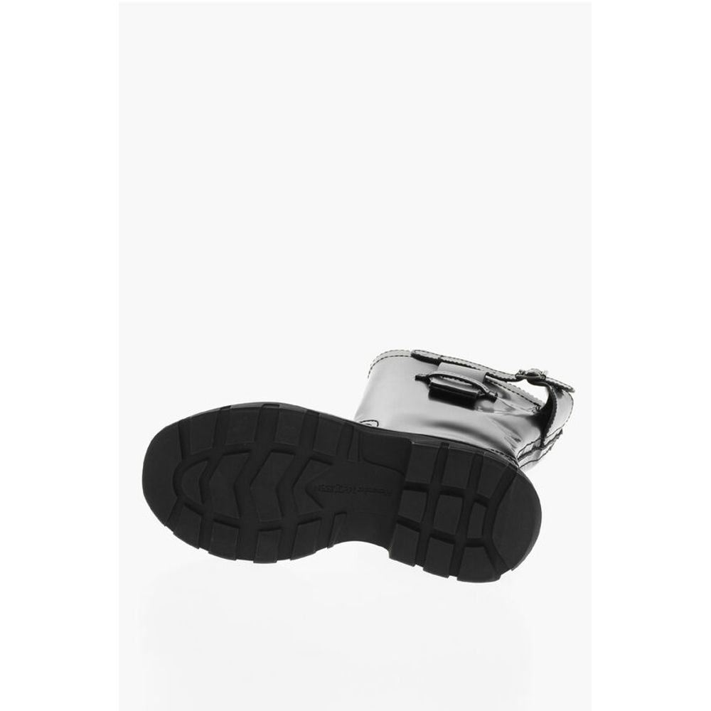 Alexander McQueen Stiefel aus gebürstetem Leder mit Schnalle