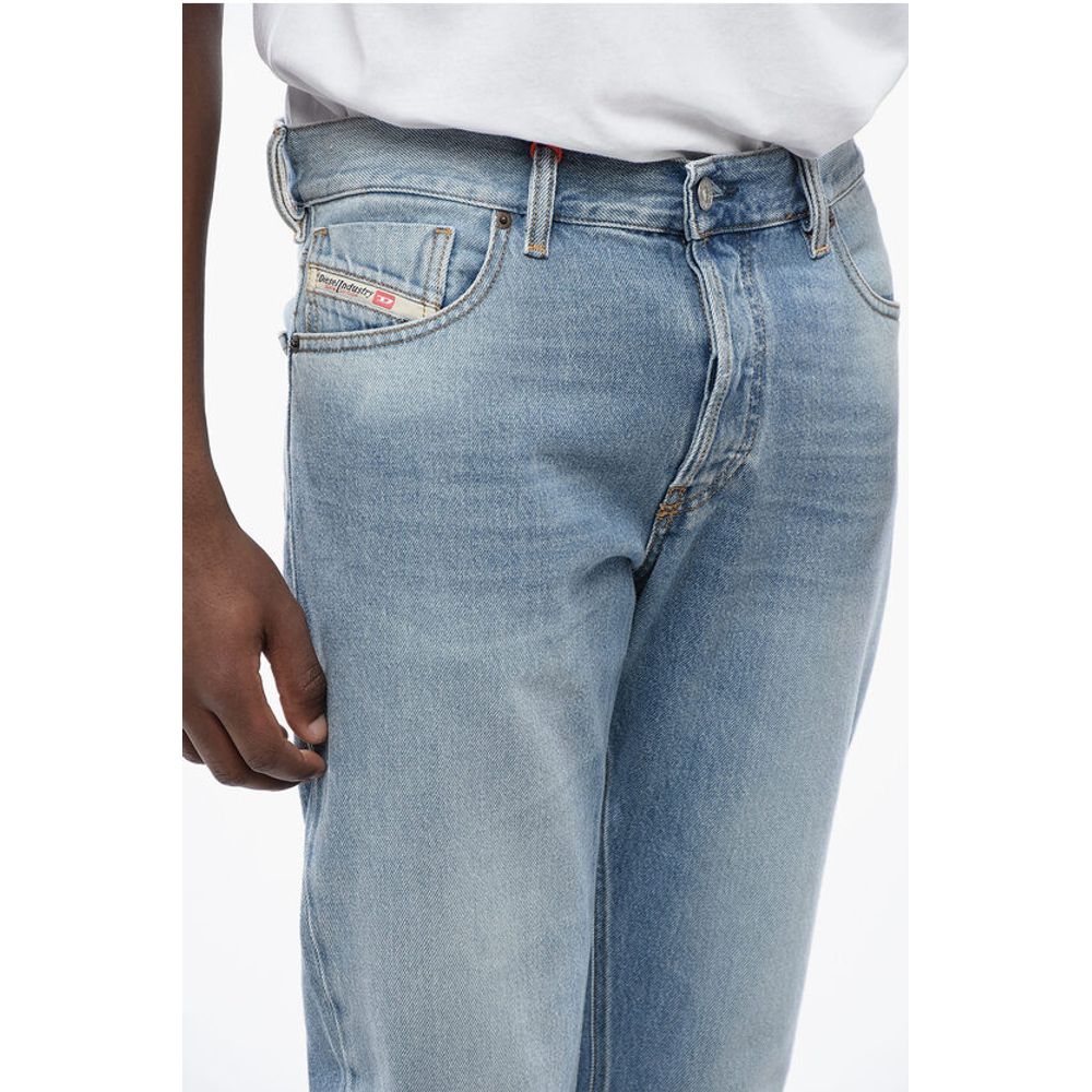 Diesel Mittlere Taille Slim Fit 1995 D-SARK Jeans 17cm L32