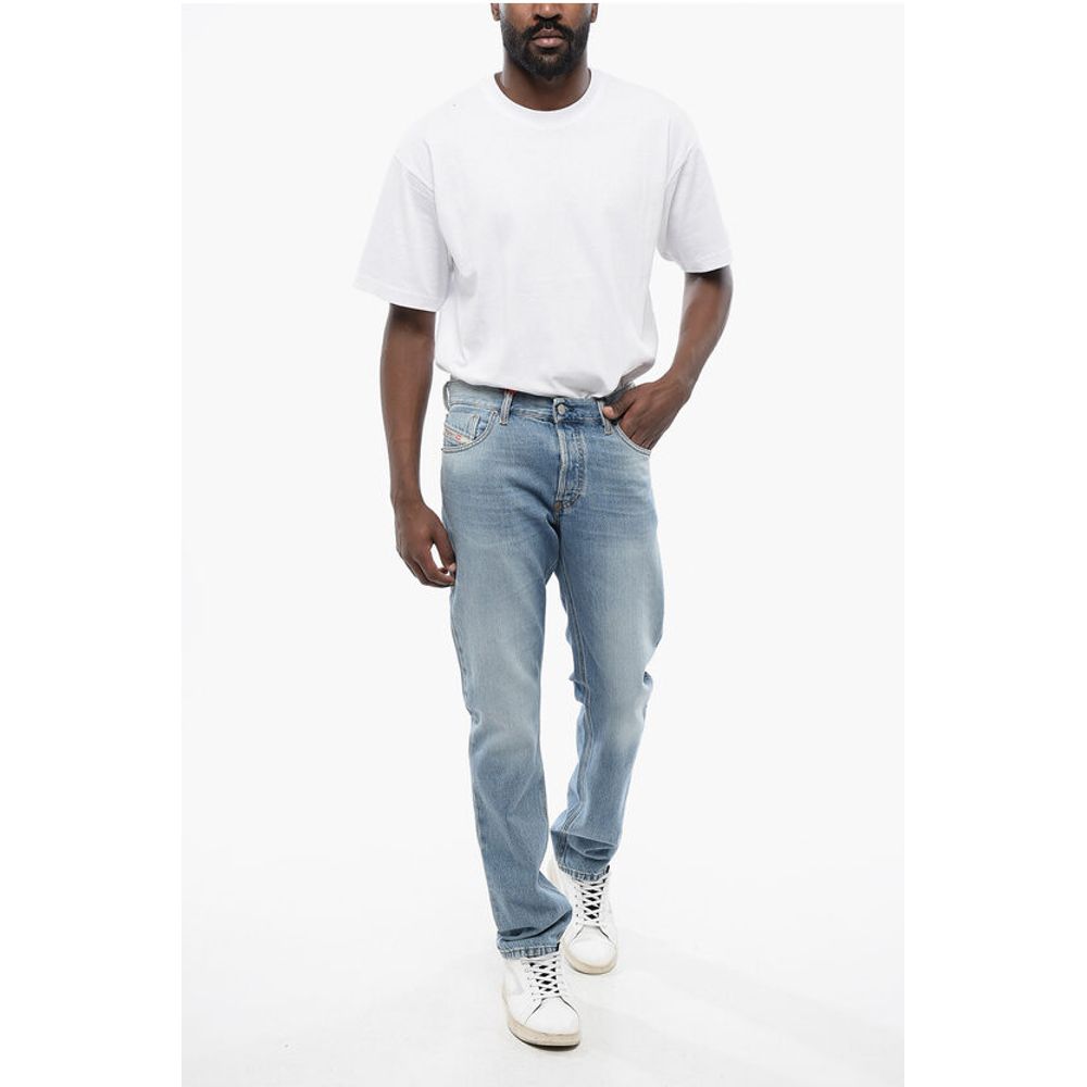 Diesel Mittlere Taille Slim Fit 1995 D-SARK Jeans 17cm L32