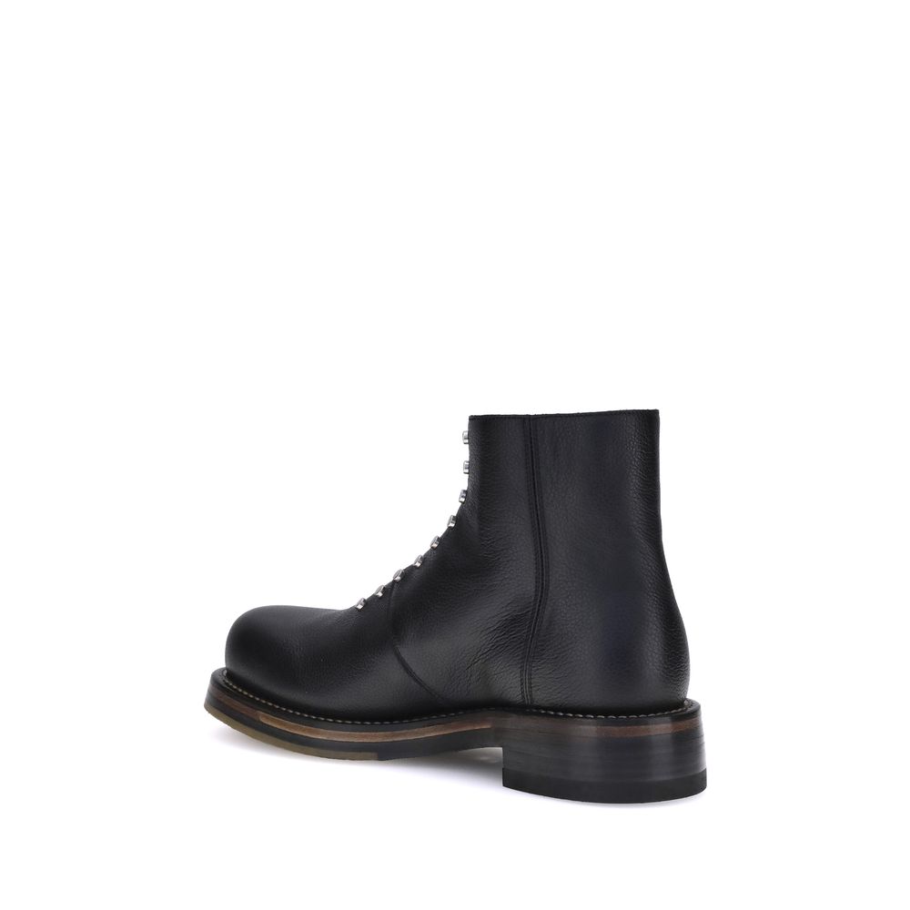 Alexander McQueen Nietenbesetzte Leder-Stiefeletten