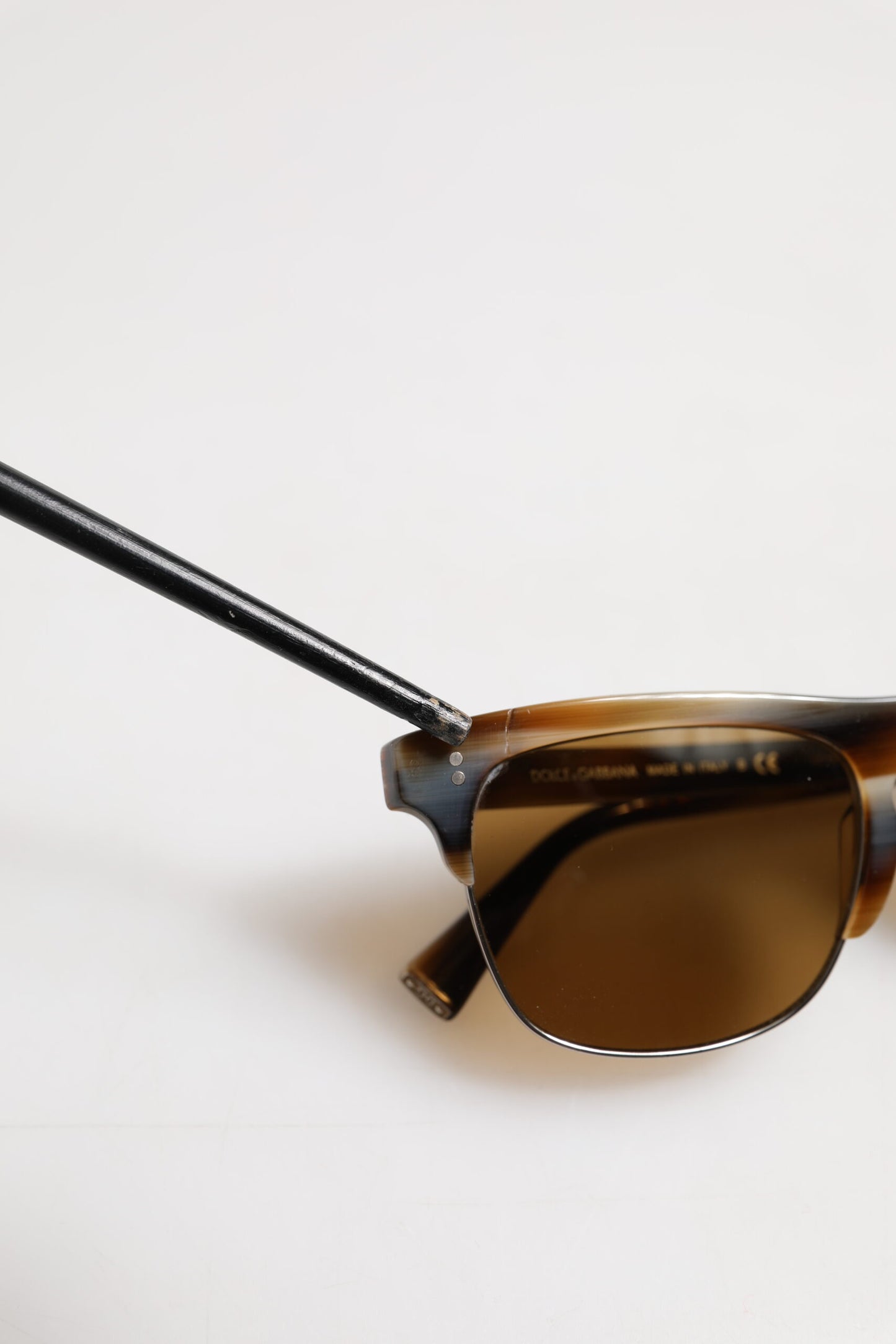 Dolce & Gabbana Braun gestreifte Acetat-Sonnenbrille DG4305 Eyewear