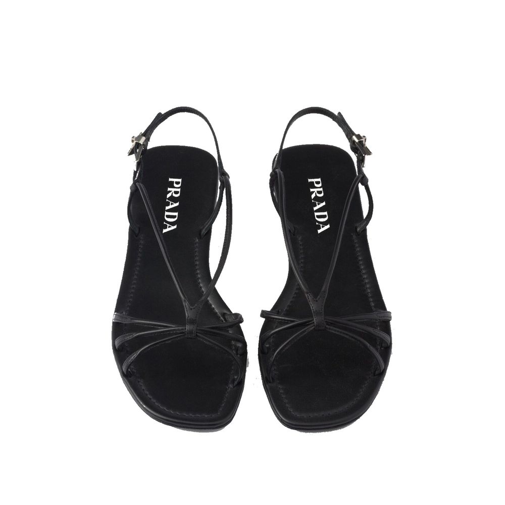 Prada Flache Sandalen aus Leder