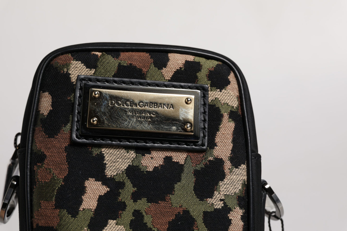 Dolce & Gabbana Multicolor Leopard Jacquard Logo Plaque Halsband Tasche
