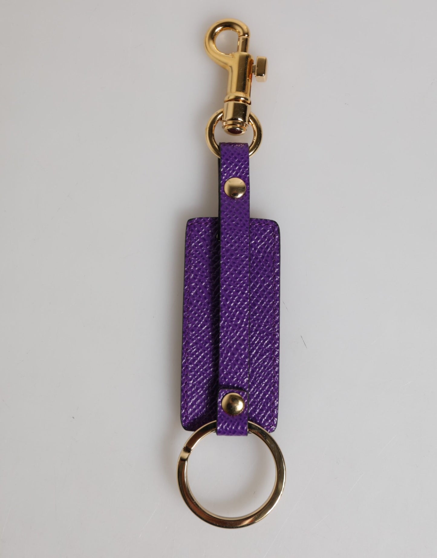 Dolce & Gabbana Lila DG Logo Leder Goldton Metall Schlüsselanhänger Schlüsselanhänger
