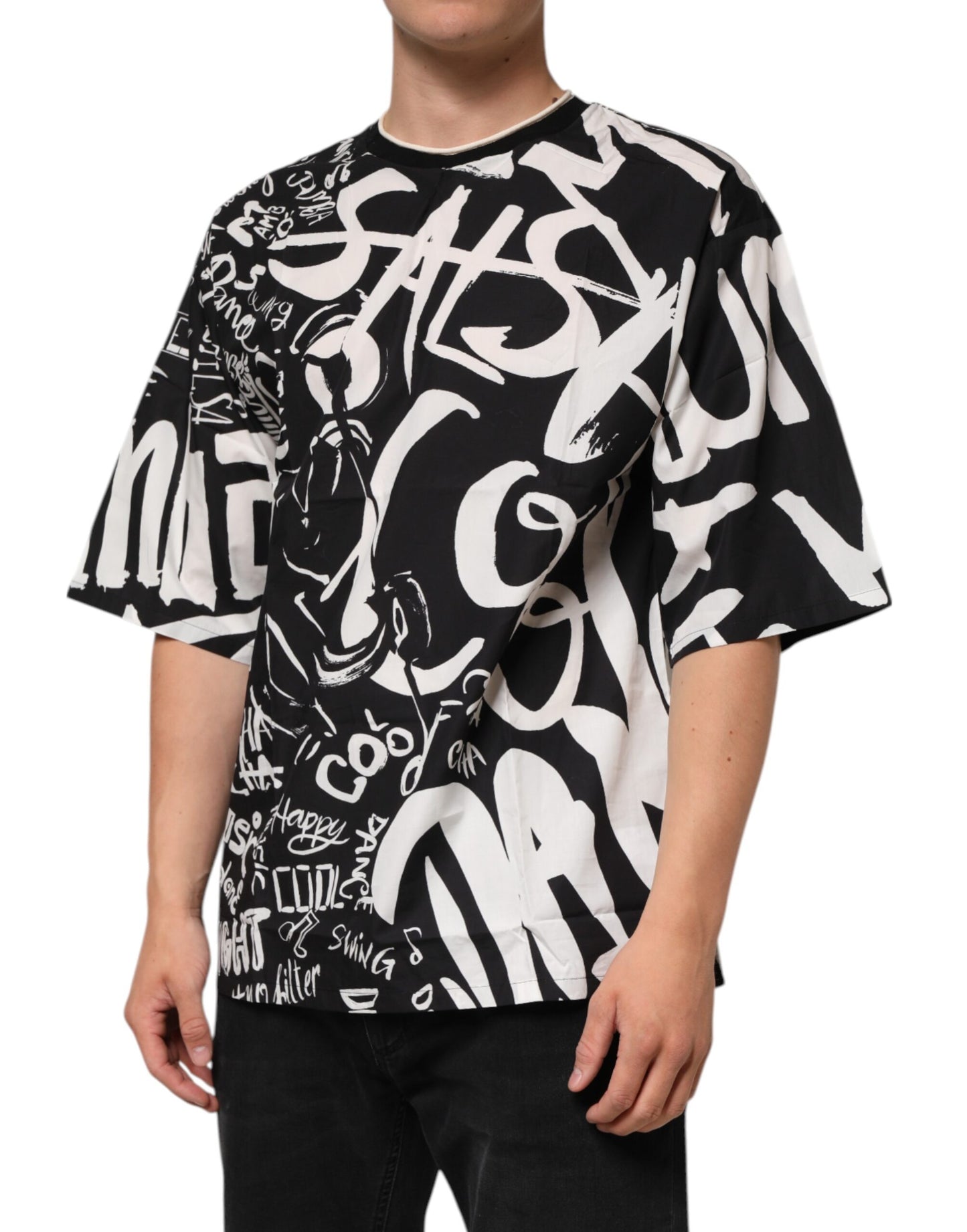 Dolce & Gabbana Schwarz-Weißes Graffiti-T-Shirt aus Baumwolle in Übergröße