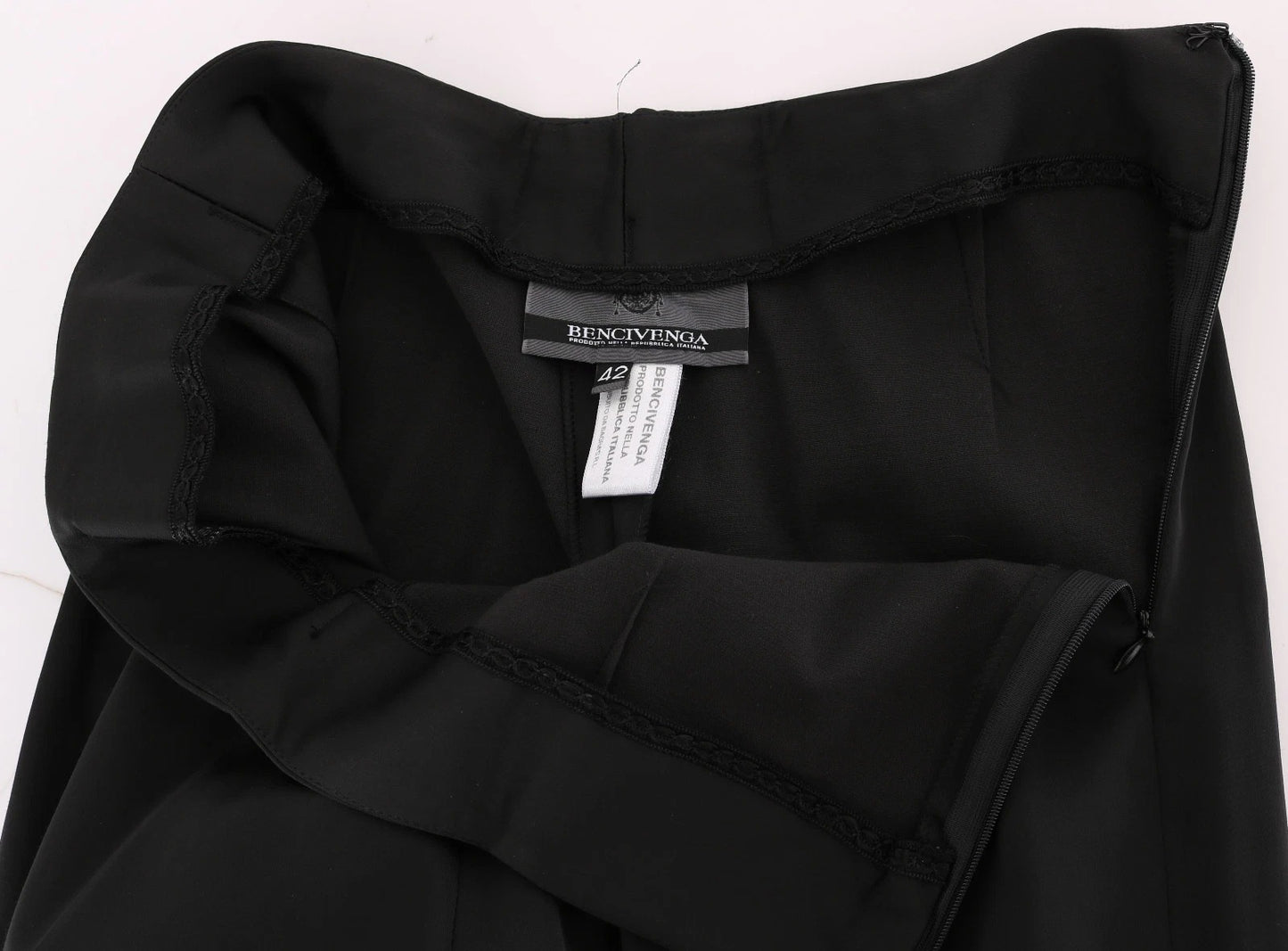 BENCIVENGA Schwarze Stretch-Kleidungshose in gerader Passform Hose