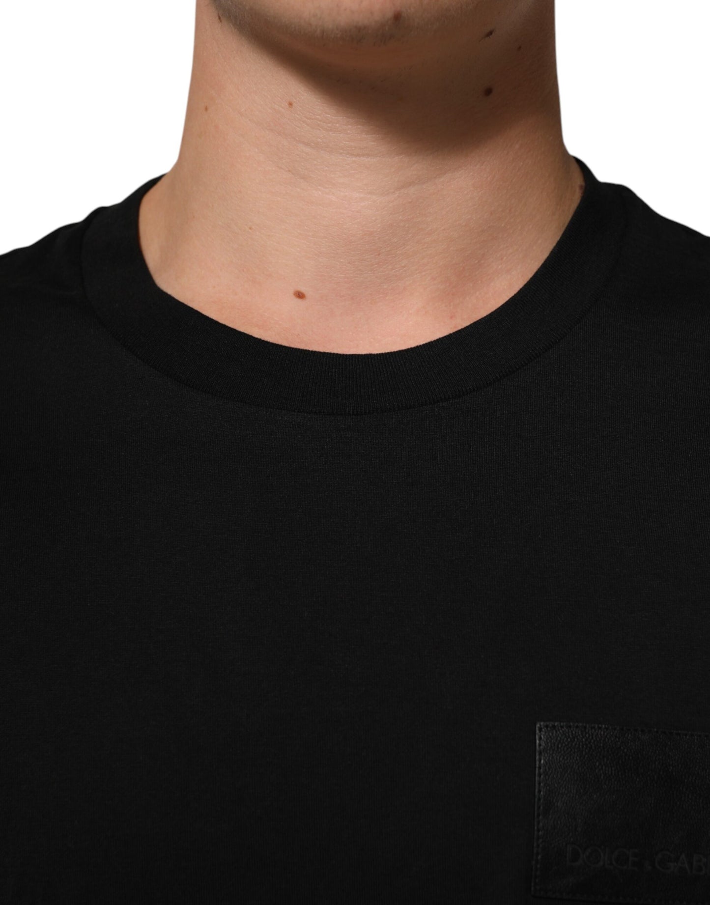Dolce & Gabbana Schwarzes Logo-Plakette Baumwolle T-Shirt mit Rundhalsausschnitt