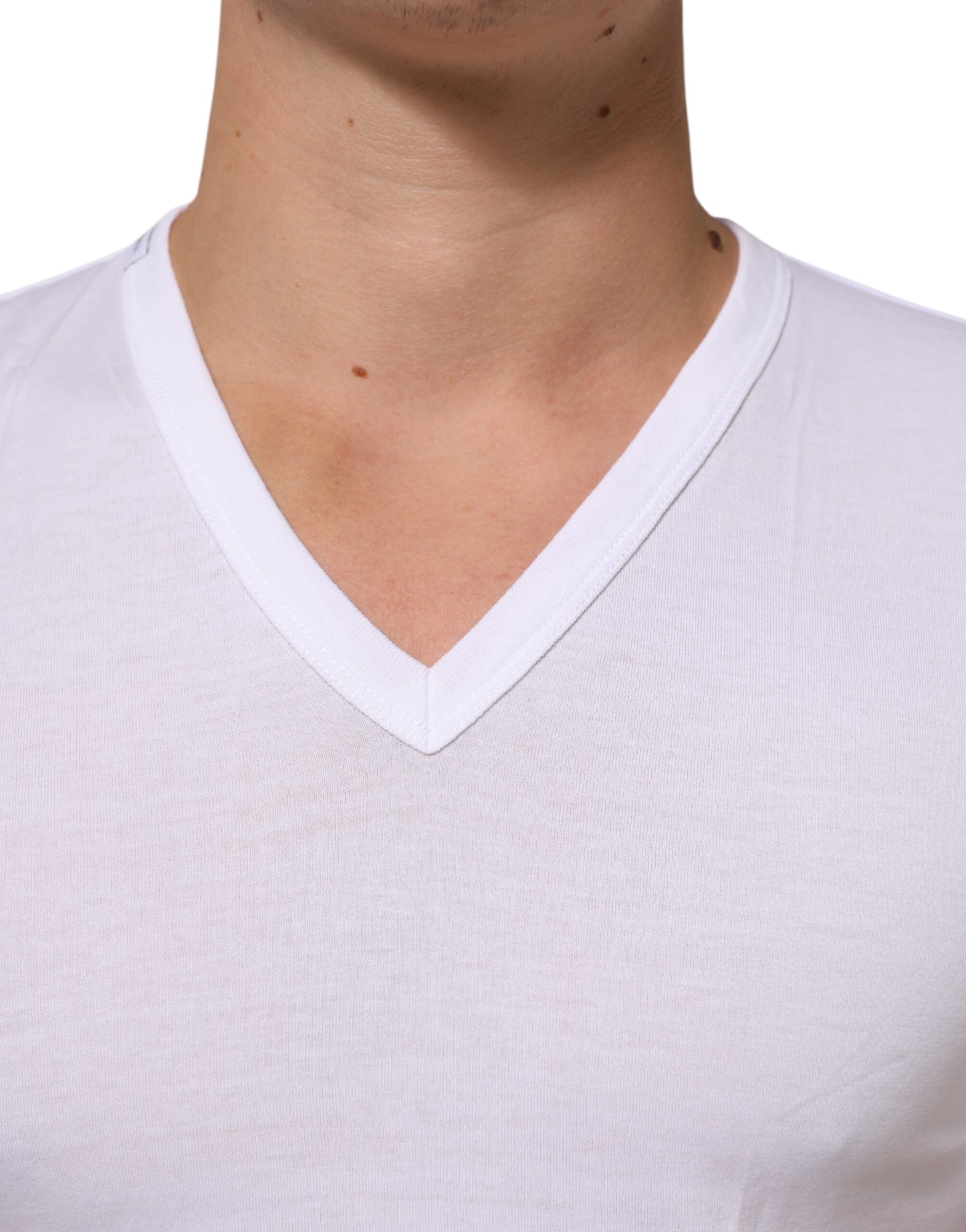Dolce & Gabbana Weißes Baumwoll-T-Shirt mit V-Ausschnitt und kurzen Ärmeln