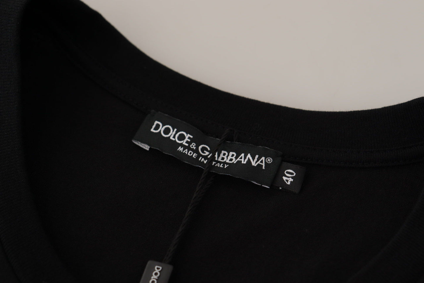 Dolce & Gabbana Schwarzes Logo-Motiv-T-Shirt mit Rundhalsausschnitt aus Baumwolle