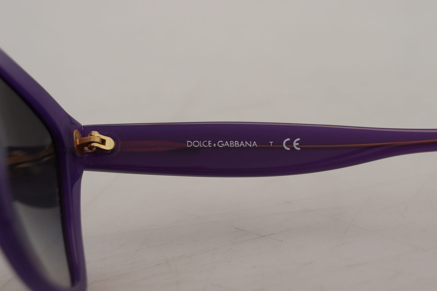 Dolce & Gabbana Violette Acetat-Sonnenbrille mit vollem Rand DG4240