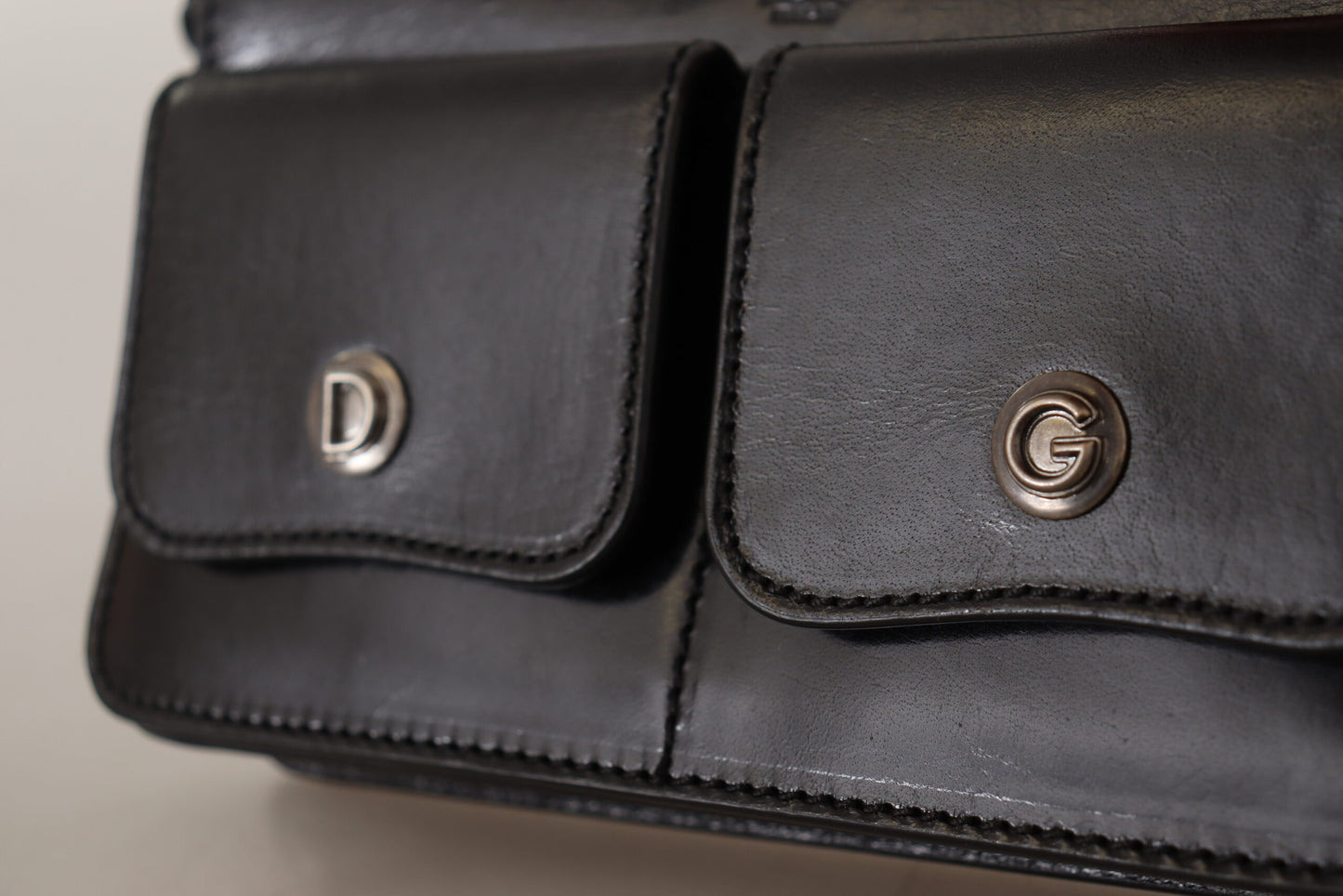Dolce & Gabbana Schwarzes Lederhandtäschchen Mini Bag Card Bill Wallet