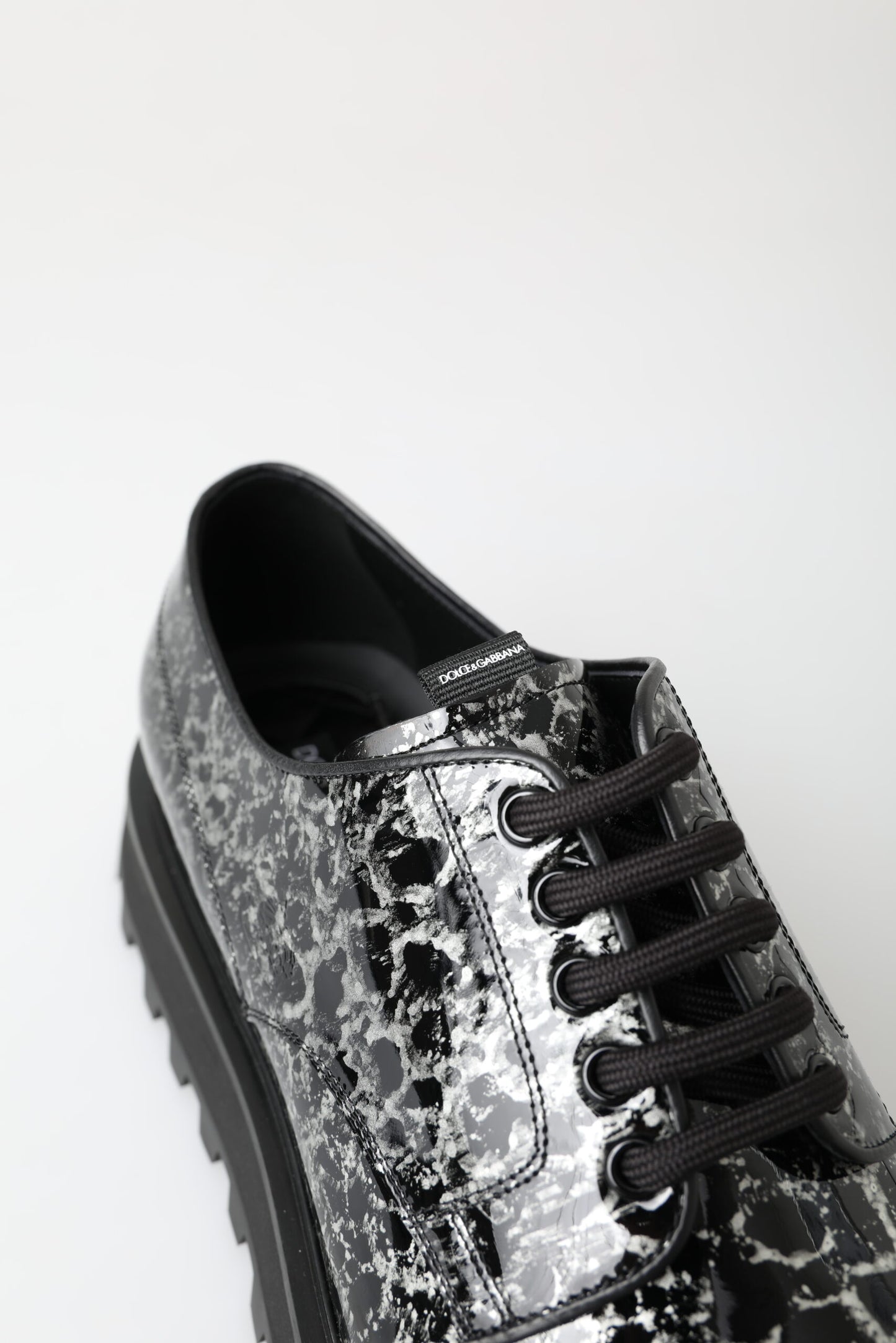 Dolce & Gabbana Schwarz Weiß Derby Lackleder Schuhe