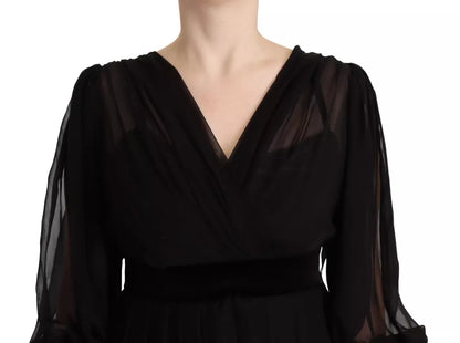 Dolce & Gabbana Schwarzes Minikleid mit V-Ausschnitt und langen Ärmeln in A-Linie