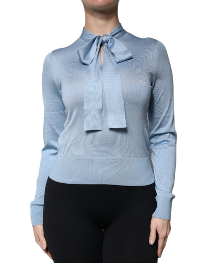 Dolce & Gabbana Blauer Seidenstrickpullover mit Ascot-Kragen