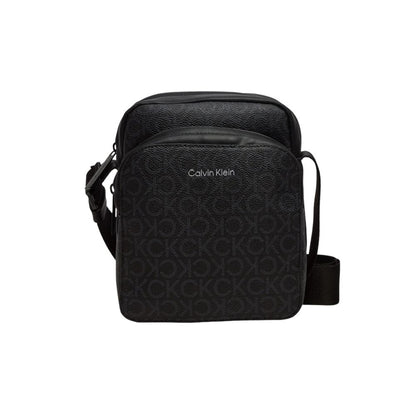 Calvin Klein Schwarze Messenger-Tasche aus recyceltem Polyester