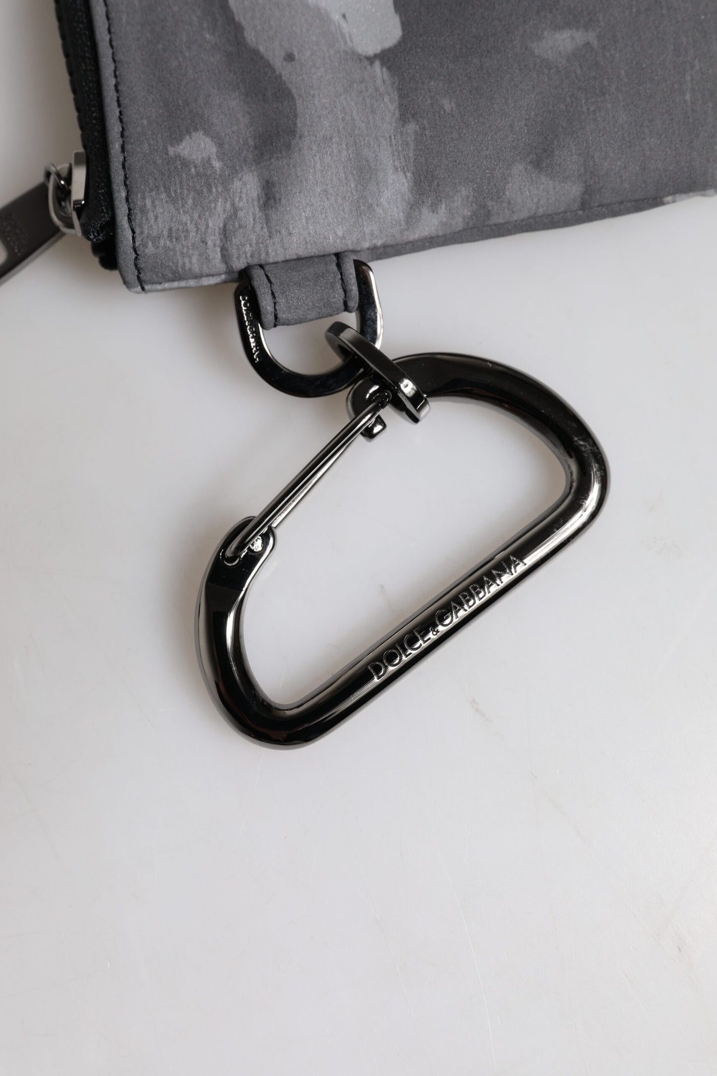 Dolce & Gabbana Schwarz Grau Camouflage Logo Plaque Schlüsselanhänger Tasche