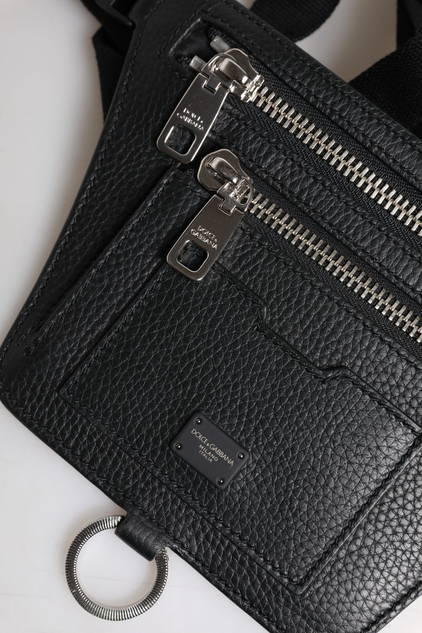 Dolce & Gabbana Schwarzes Kalbsleder Logo Plaque Gürtel Taille Männer Fanny Pack Tasche