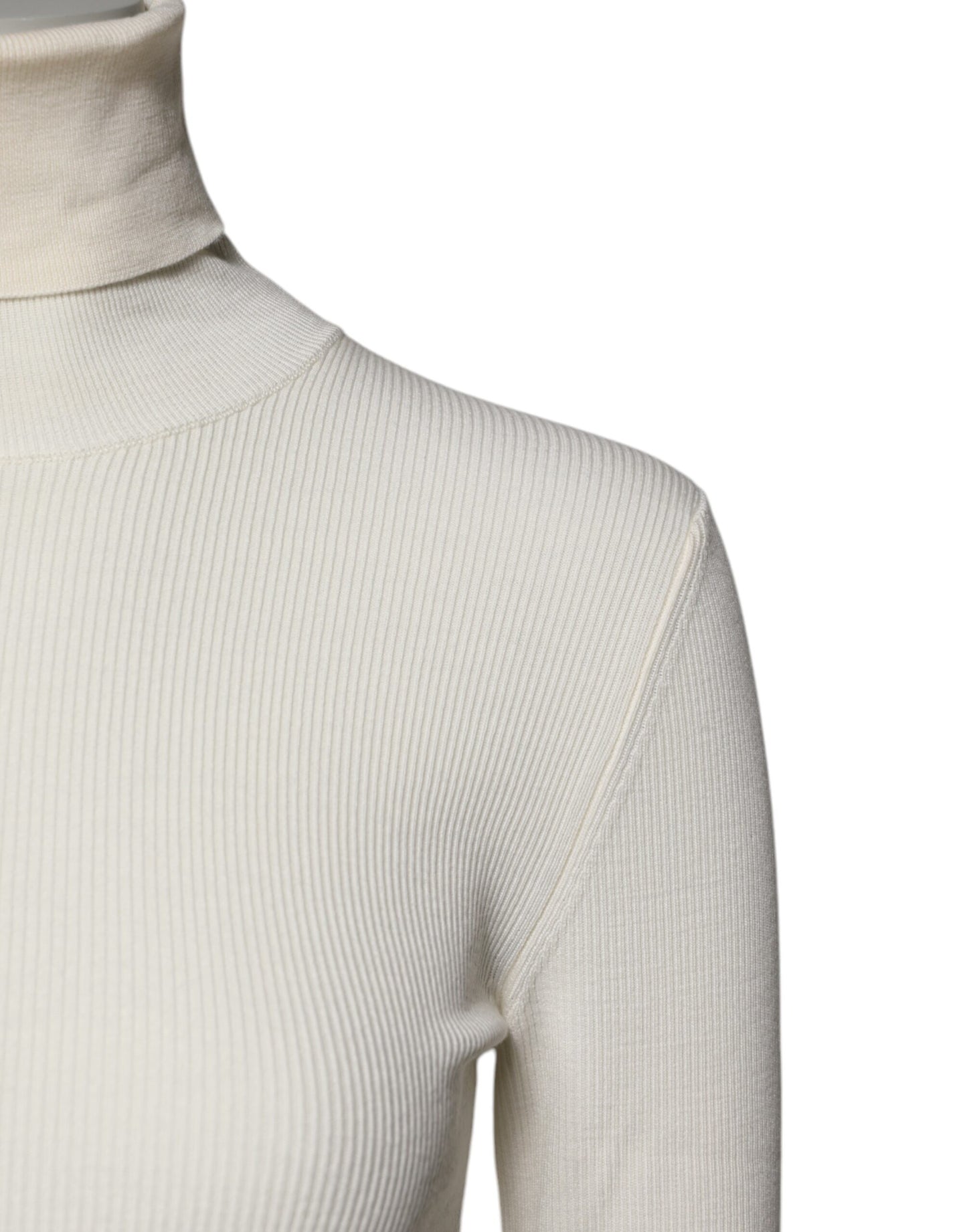 Dolce & Gabbana Cremefarbener Rollkragenpullover mit langen Ärmeln