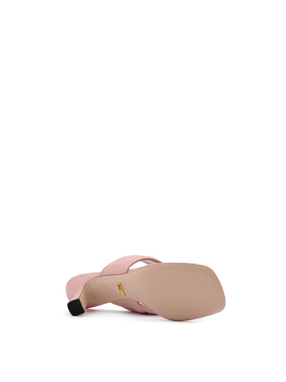 Gucci Mystic Pink Charlotte Sandalen aus Nappaleder