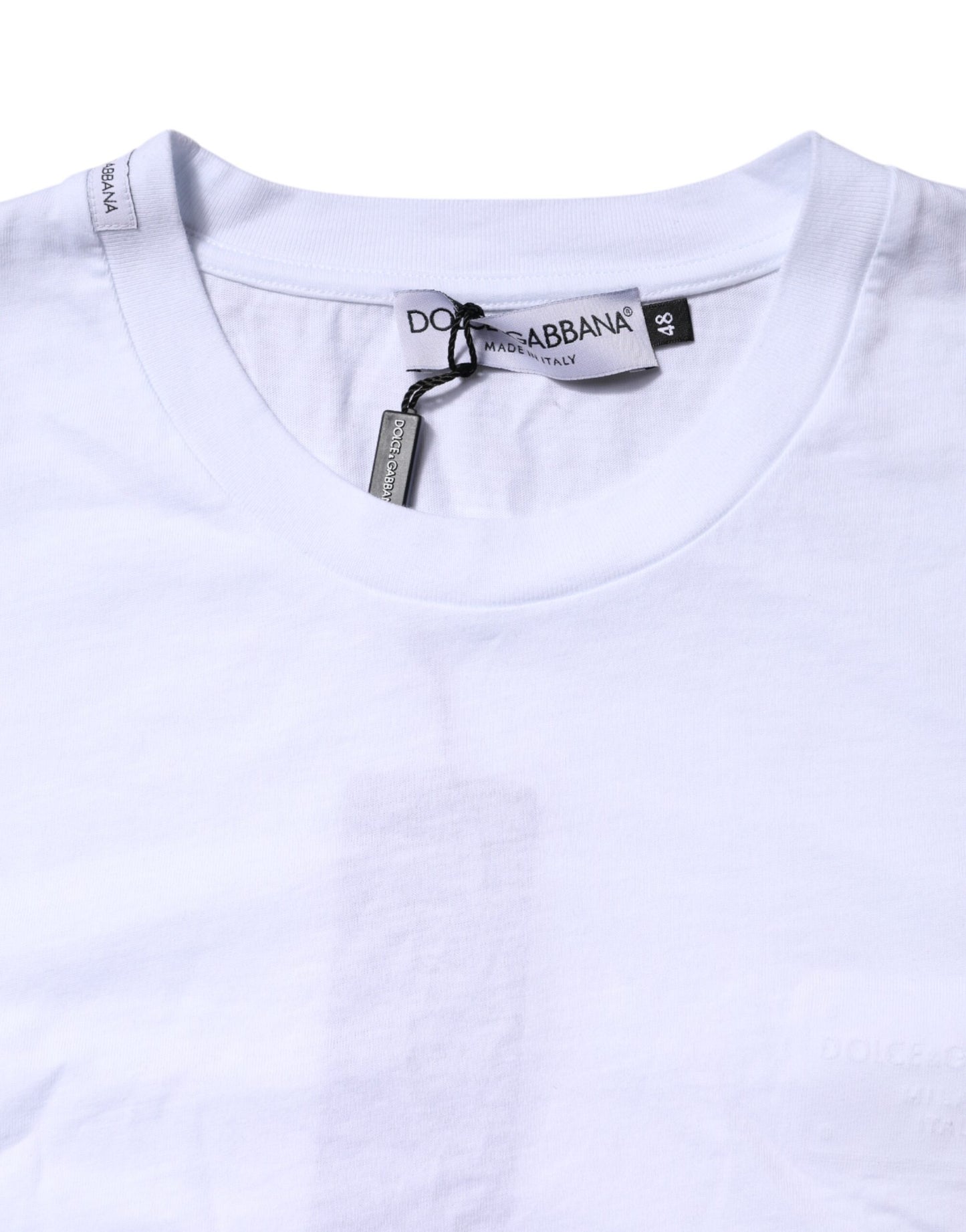 Dolce & Gabbana Weißes T-Shirt mit Rundhalsausschnitt und Logo-Patch aus Baumwolle