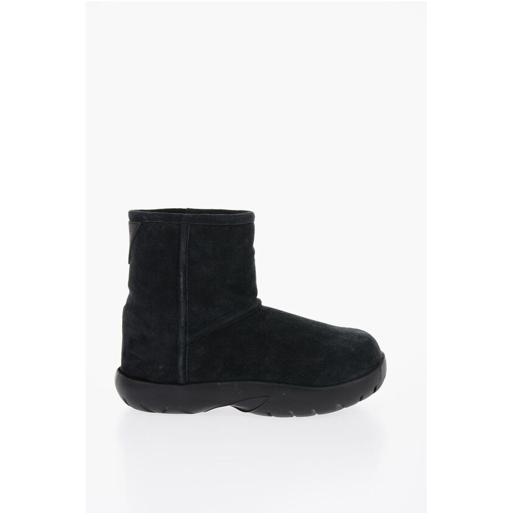 Bottega Veneta SNAP-Stiefel aus Shearling mit Logo-Applikation