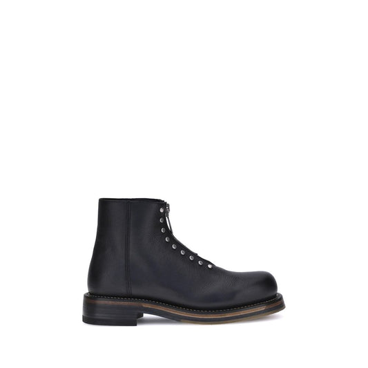 Alexander McQueen Nietenbesetzte Leder-Stiefeletten