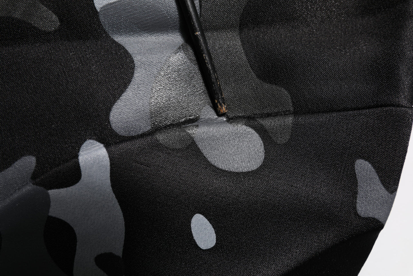 Dolce & Gabbana Schwarzer Camouflage-Pullover Sweatshirt Pullover