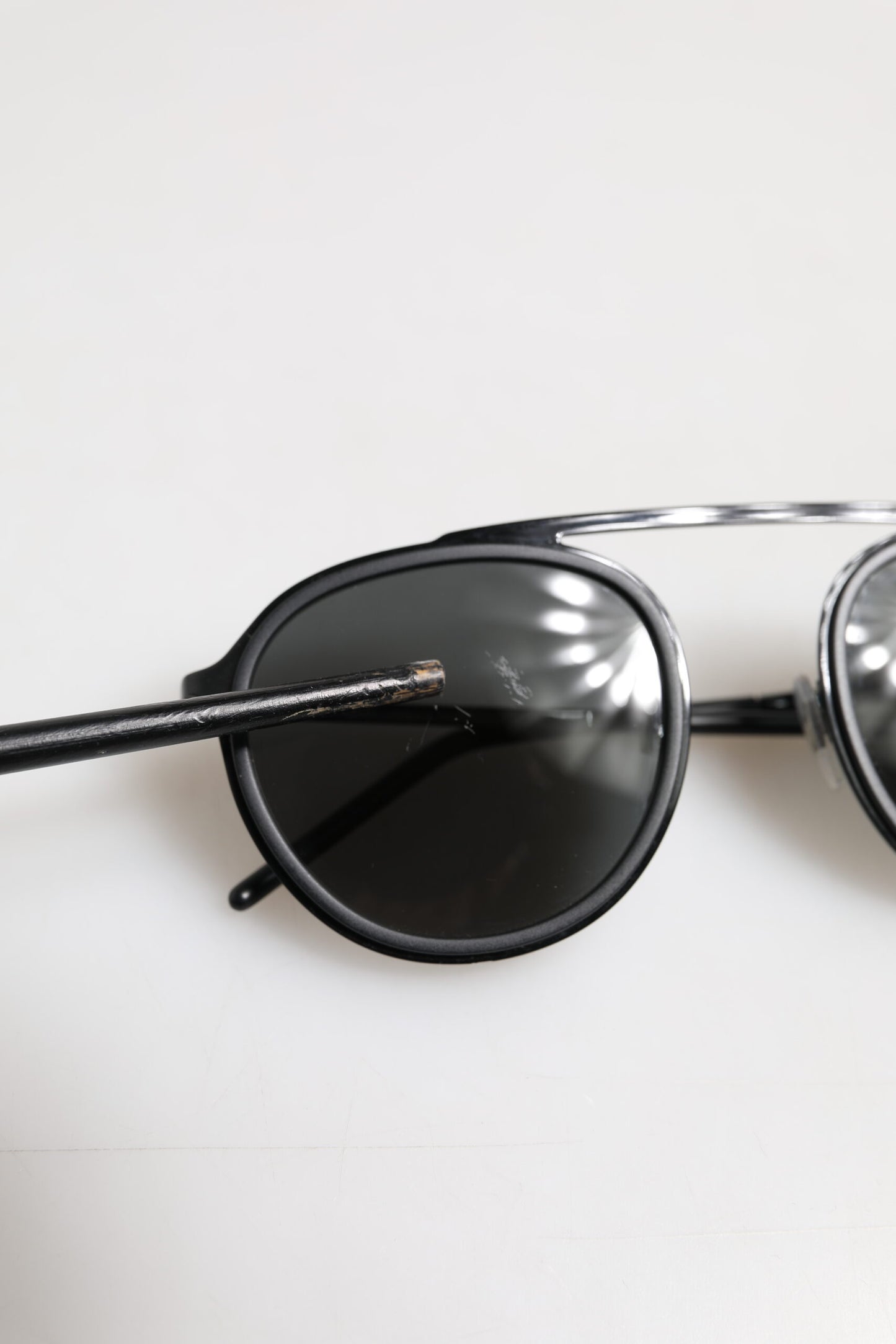 Dolce & Gabbana Schwarzer Metallrahmen Runde DG2276 Eyewear Shades Sonnenbrille