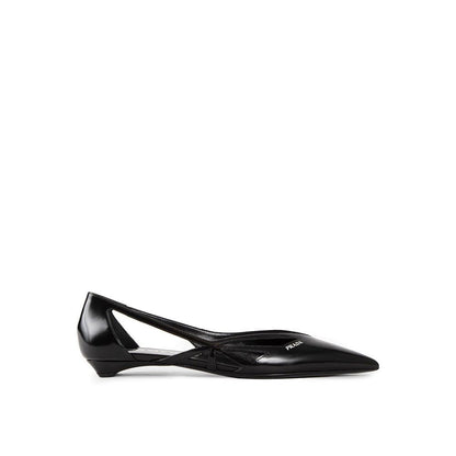 Prada Ballerina-Flats mit Ausschnitt aus gebürstetem Leder