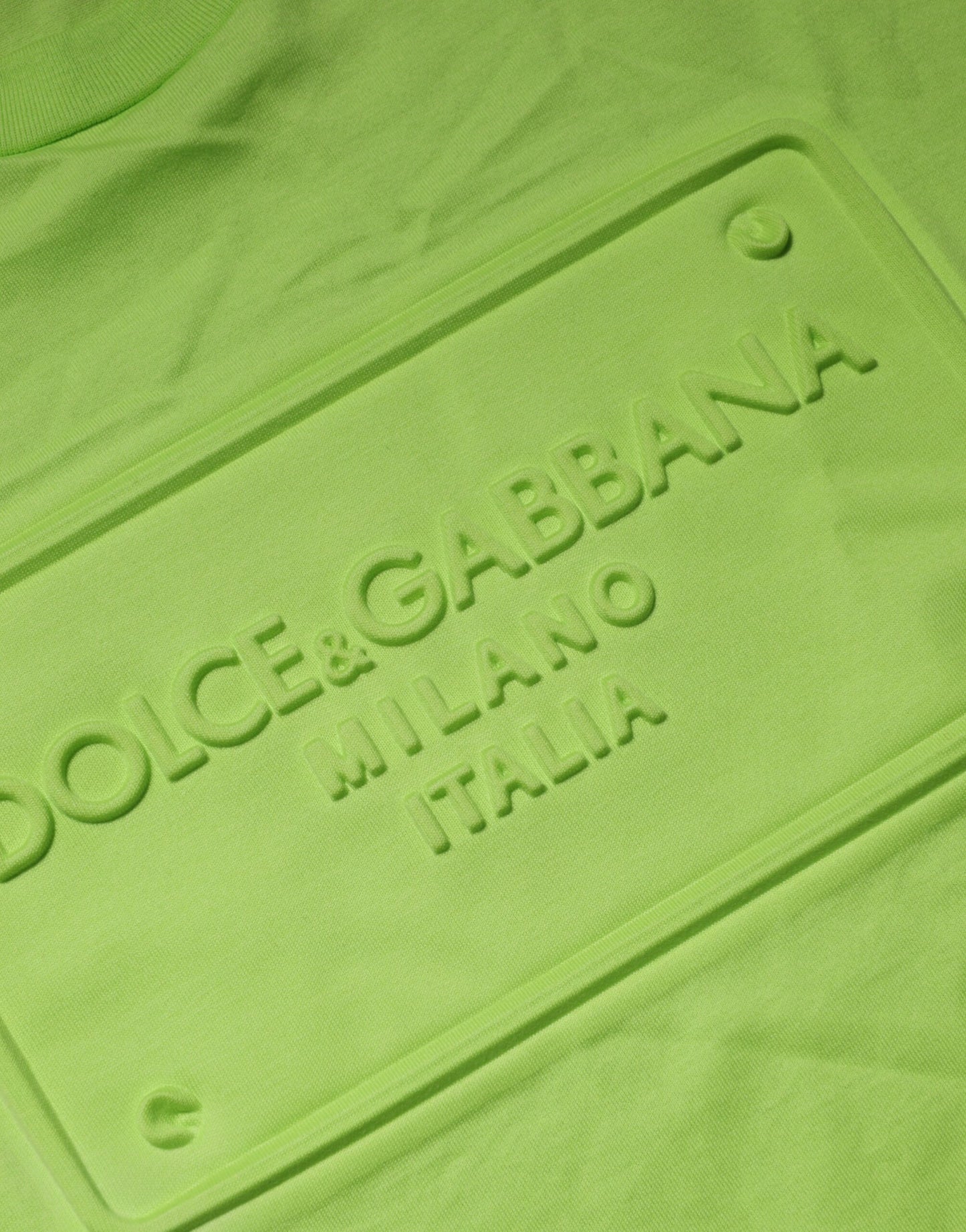 Dolce & Gabbana Grünes T-Shirt mit geprägtem Logo und Rundhalsausschnitt aus Baumwolle