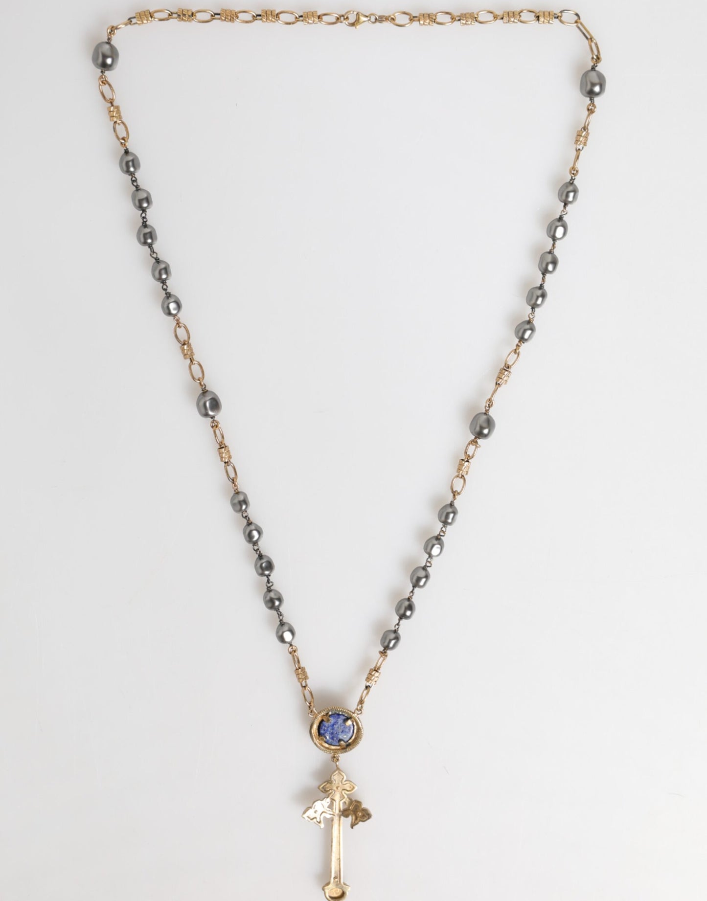 Dolce & Gabbana Goldton Perlenkette Religiöses Kreuz Halskette