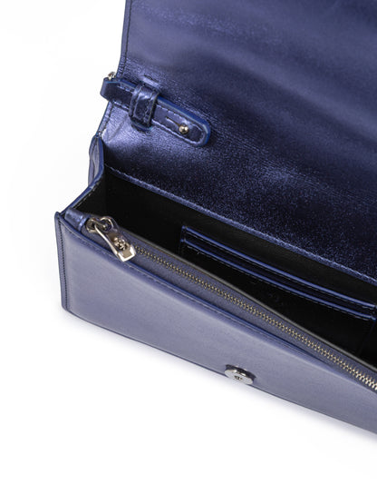 Ferrari Blaue GT-Lackleder-Tasche aus Metall mit Kette