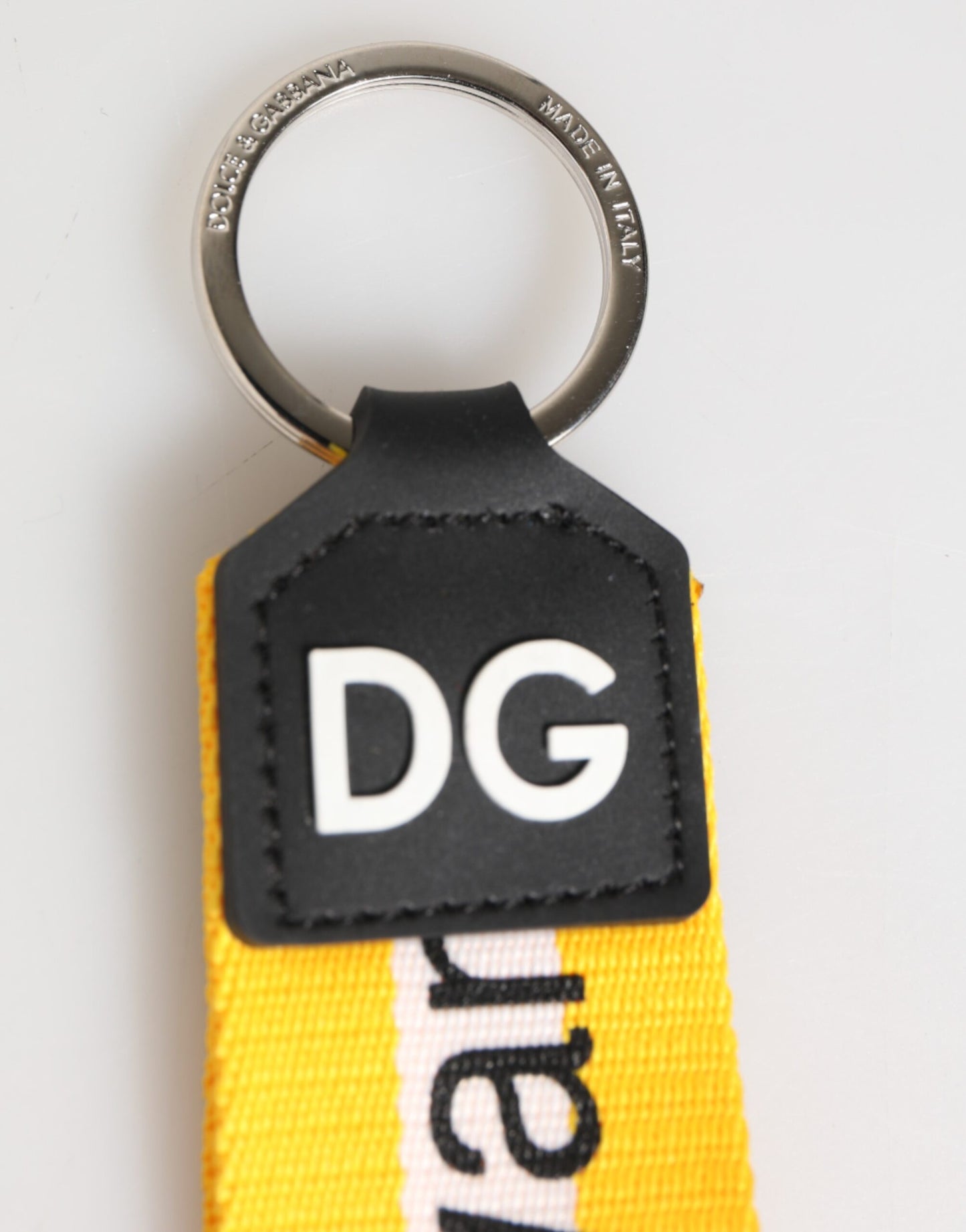 Dolce & Gabbana Gelbes Logo Polyester Silber Messing Halter Schlüsselanhänger Schlüsselring