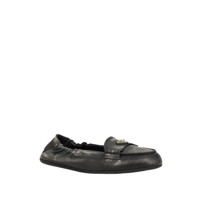 Prada Loafer aus Leder mit Vintage-Effekt