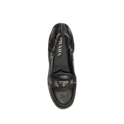 Prada Loafer aus Leder mit Vintage-Effekt
