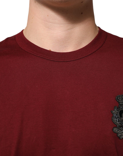 Dolce & Gabbana Bordeauxrotes T-Shirt mit Logo-Aufnäher aus Baumwolle