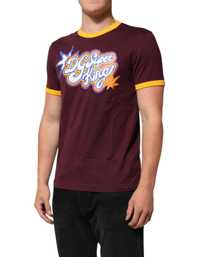 Dolce & Gabbana Burgunderfarbenes DG Super King Logo T-Shirt aus Baumwolle
