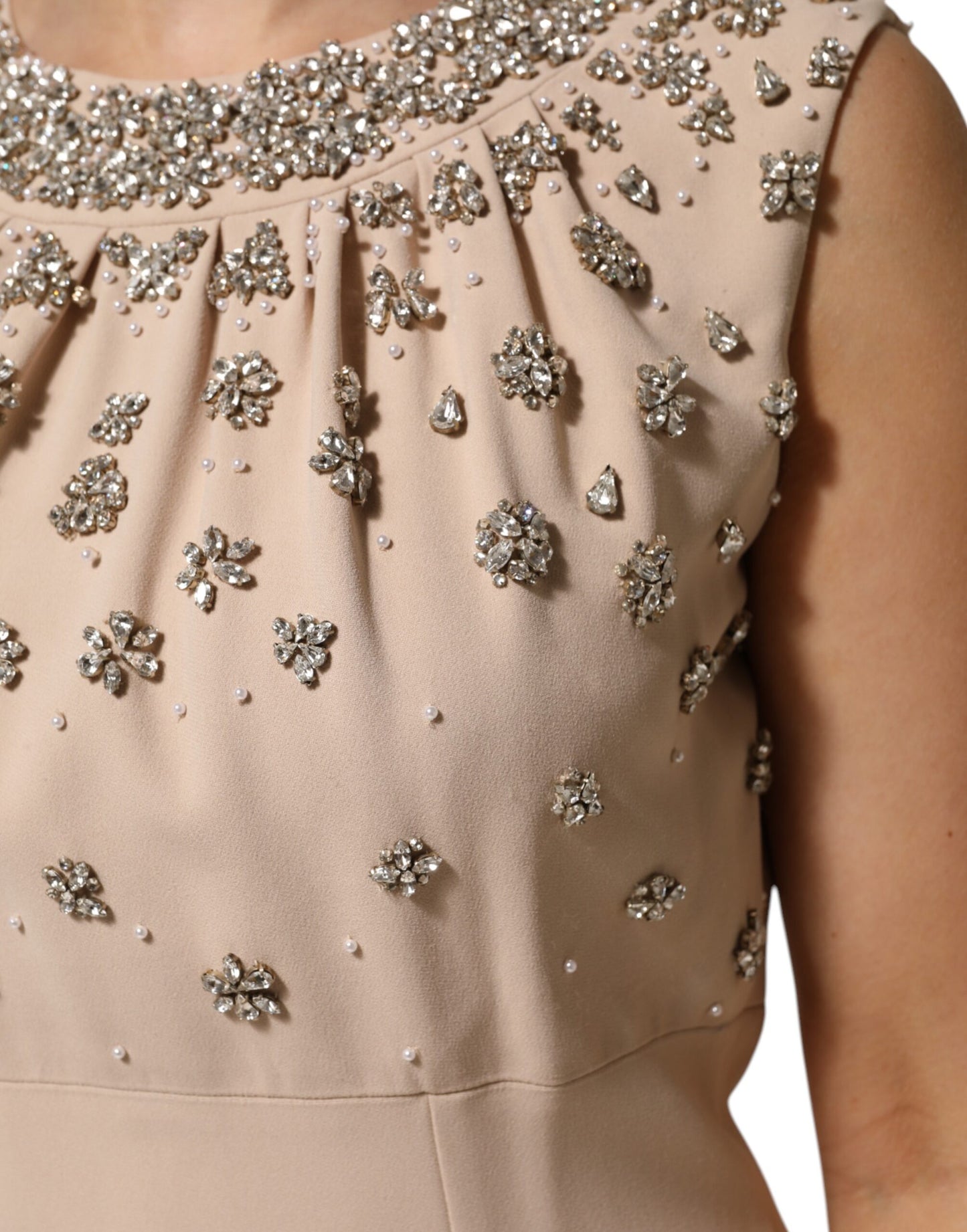Dolce & Gabbana Nude Ecru Perlenbesetztes Kleid mit Kristallverzierung