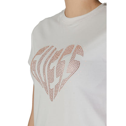 Guess Active T-Shirt aus cremefarbener Baumwolle